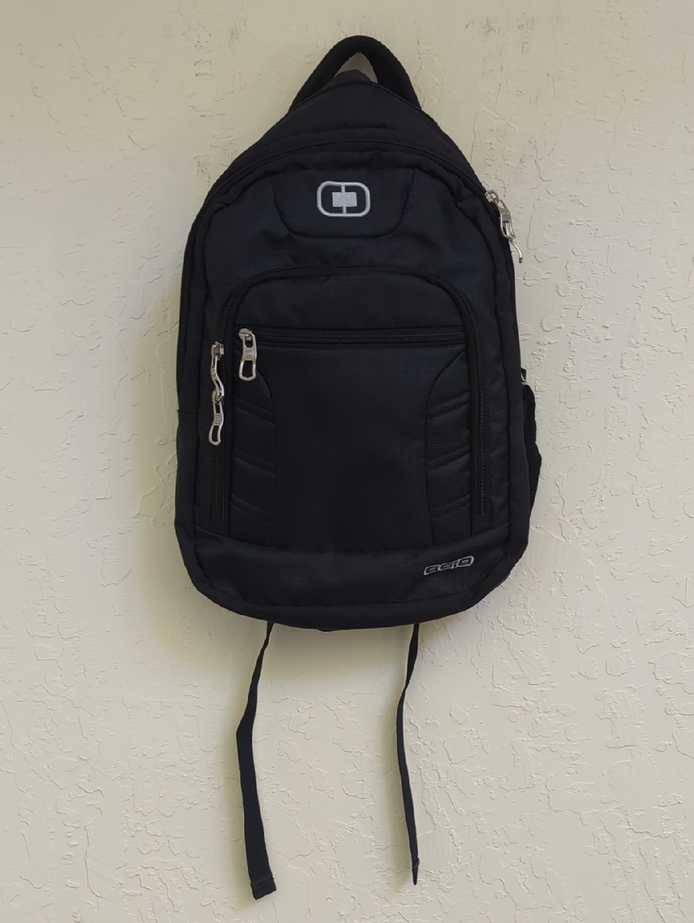 OGIO Colton Black & Silver Backpack - Picture 3 of 11